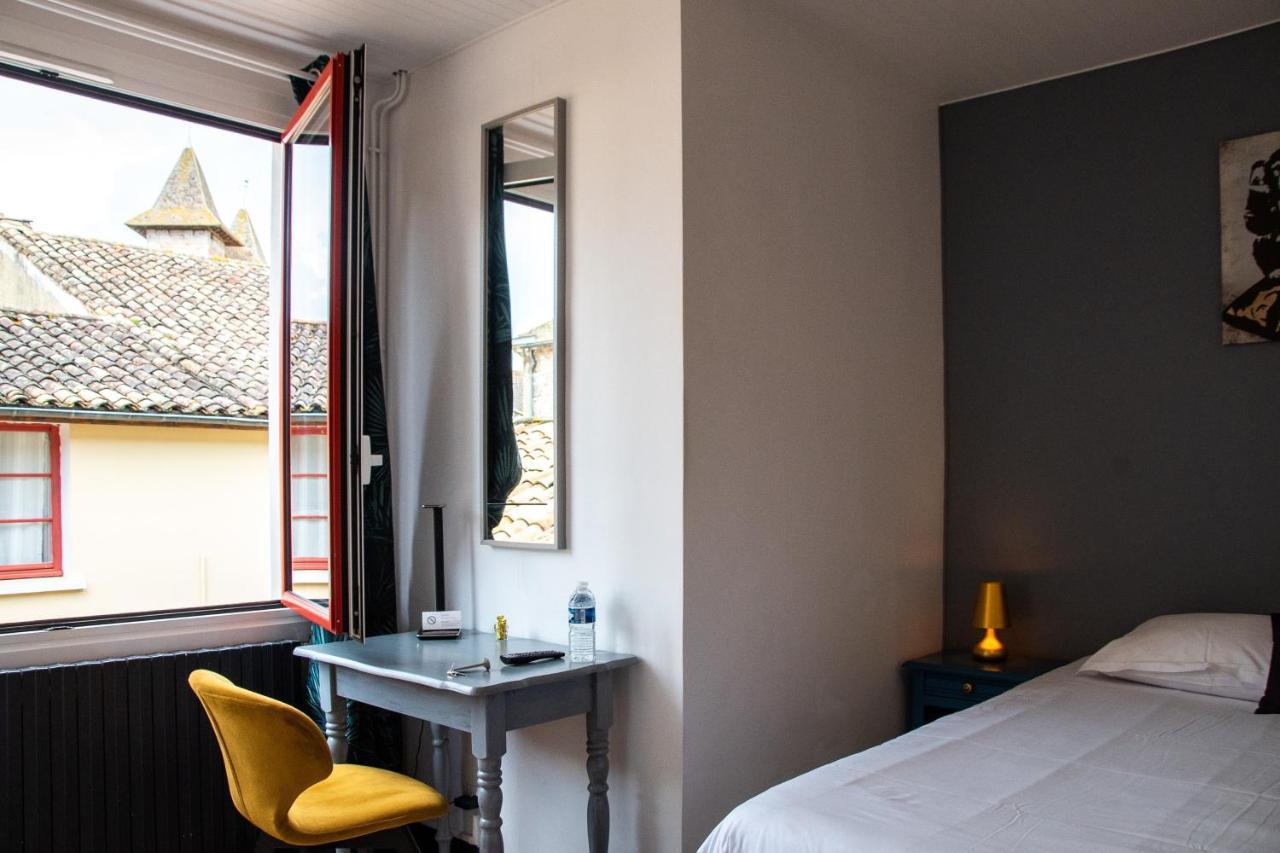 Hotel & Gastronomie - La Table De L'Europe Villereal Luaran gambar